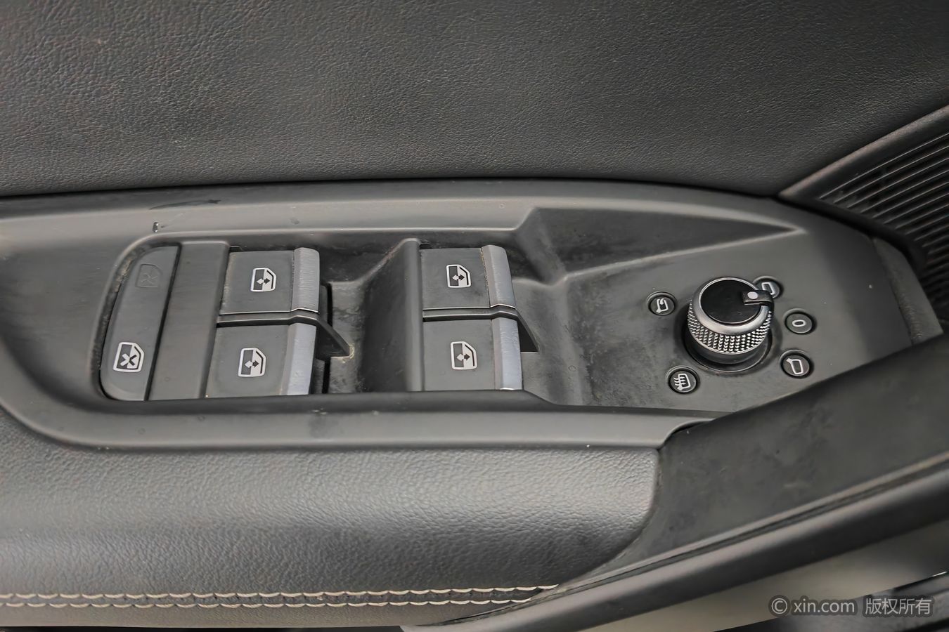 Audi Q5L 2023 car image #9