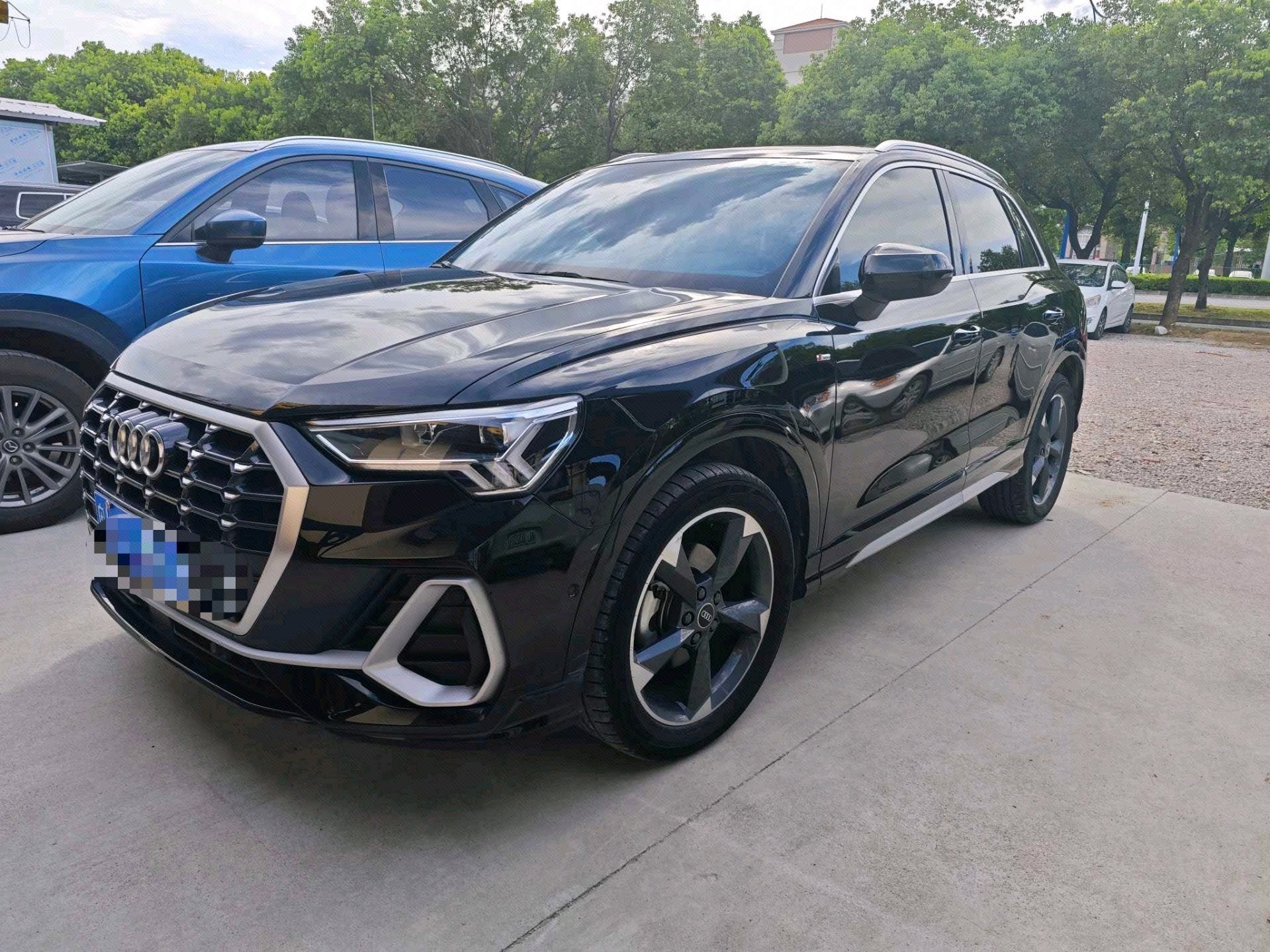 Audi Q3 2023 Audi Q3 2023 car image