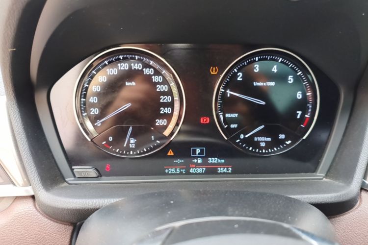 BMW X1 2019 car image #12