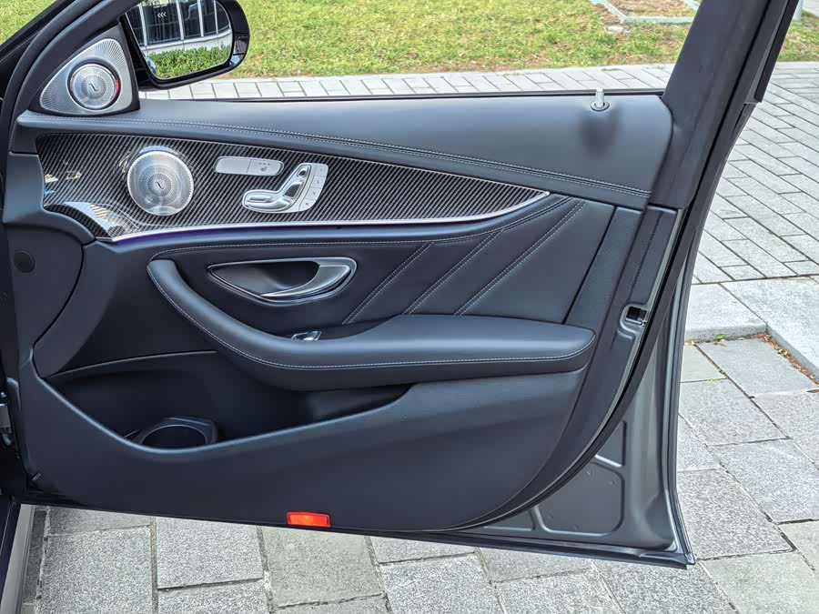 Mercedes-Benz E AMG 2021 صورة سيارة #54