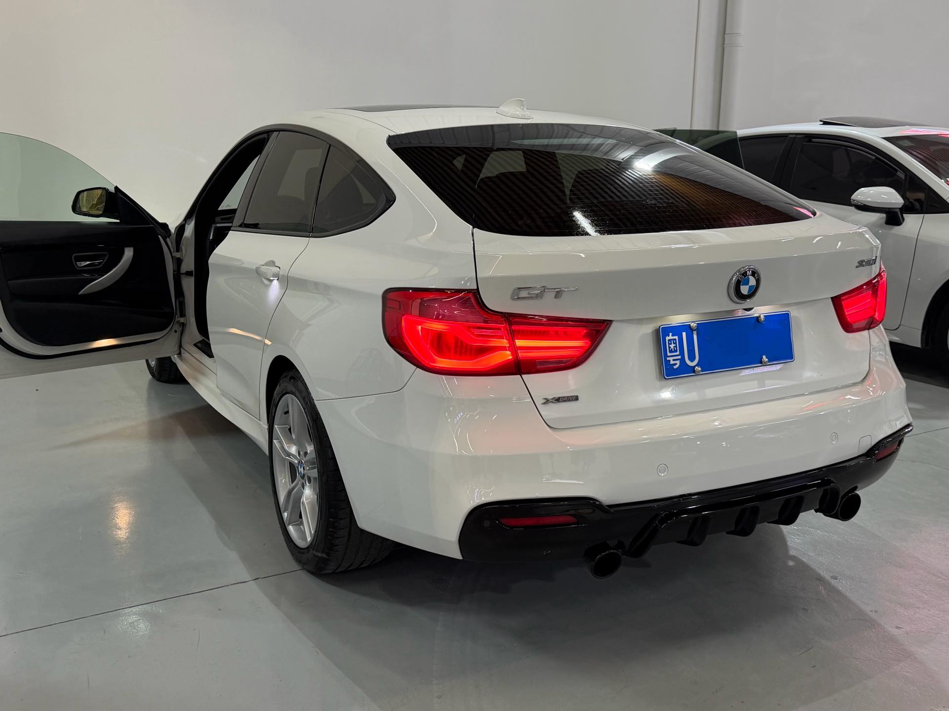 BMW 3 Series GT 2016 car image #4