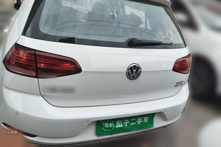Volkswagen Golf 2019 car image #6