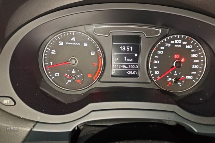 Audi Q3 2017 صورة سيارة #14