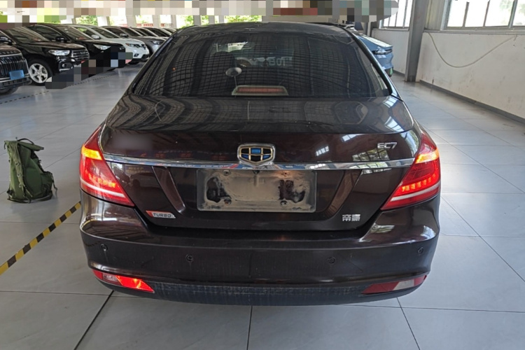 GEELY Emgrand 2015 #6 GEELY Emgrand 2015 car image #6