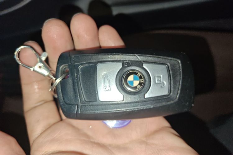 BMW 3 Series 2017 #9 BMW 3 Series 2017 car image #9