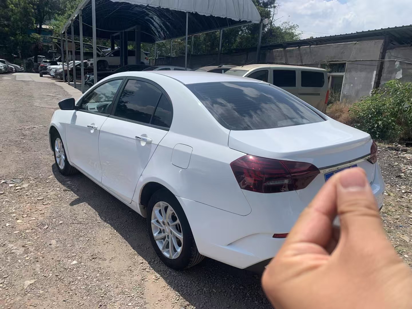 GEELY Emgrand 2021 imagen de coche #6