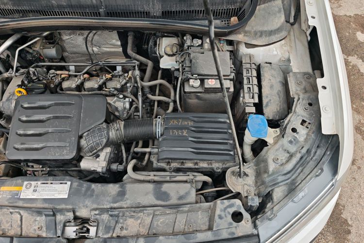 Volkswagen T-Cross 2021 car image #25