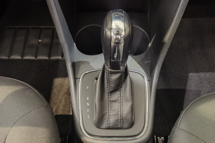 Volkswagen Polo 2017 #16 Volkswagen Polo 2017 car image #16
