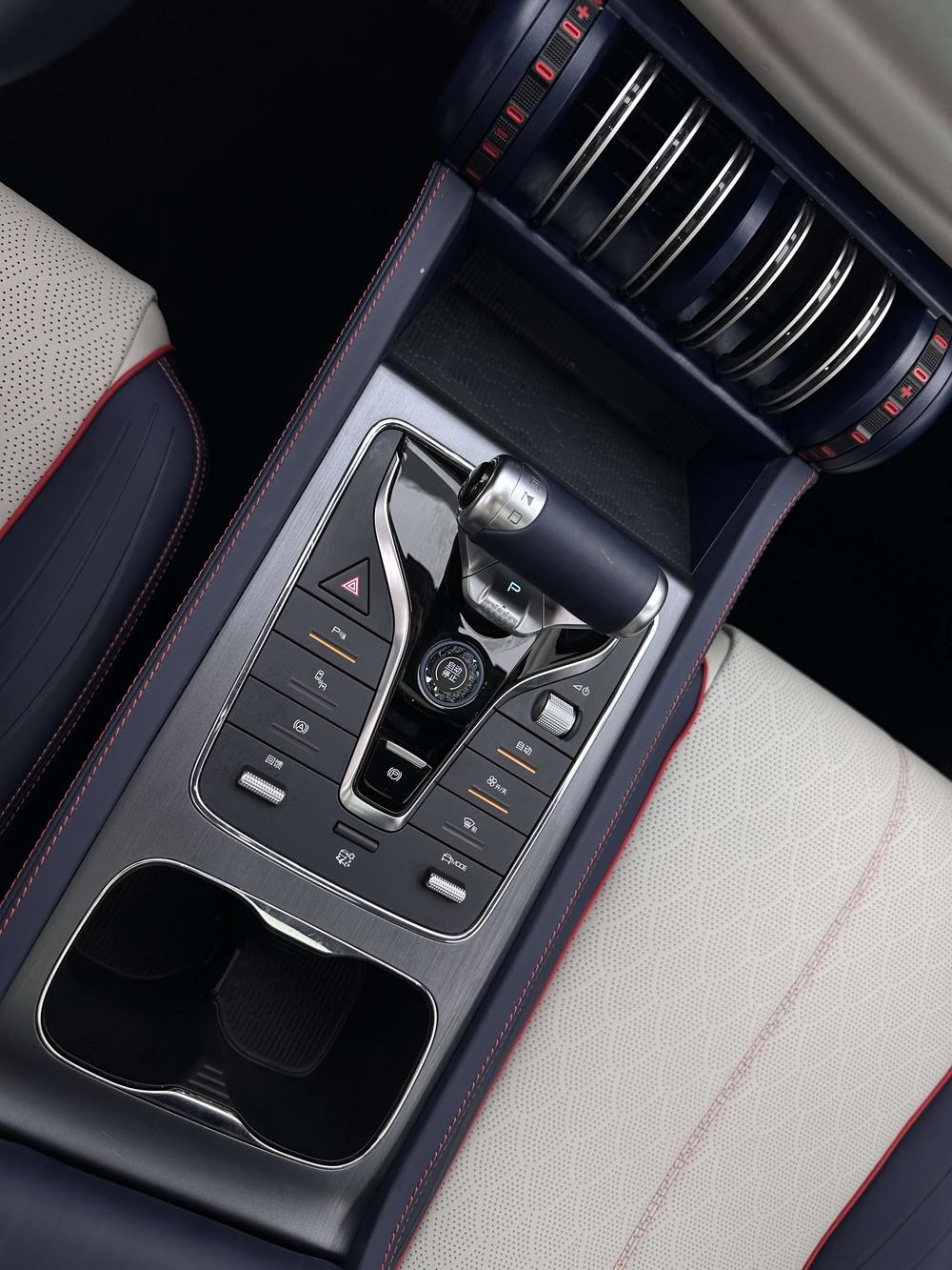 BYD Yuan Plus 2023 immagine di auto #20