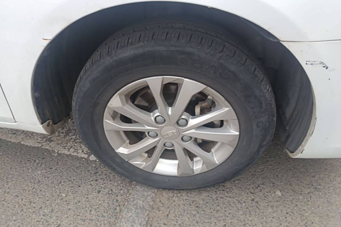 GEELY Emgrand 2021 #9 GEELY Emgrand 2021 car image #9