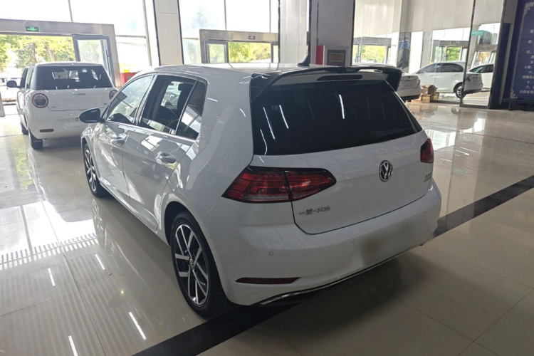 Volkswagen Golf 2020 #5 Volkswagen Golf 2020 صورة سيارة #5