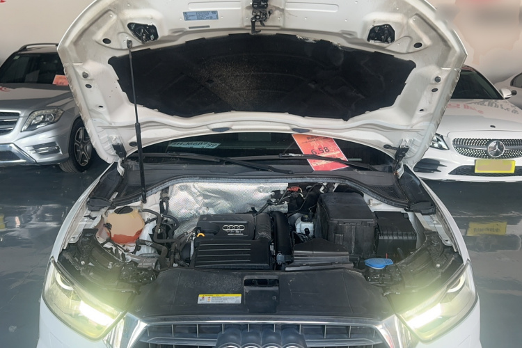 Audi Q3 2017 car image #20