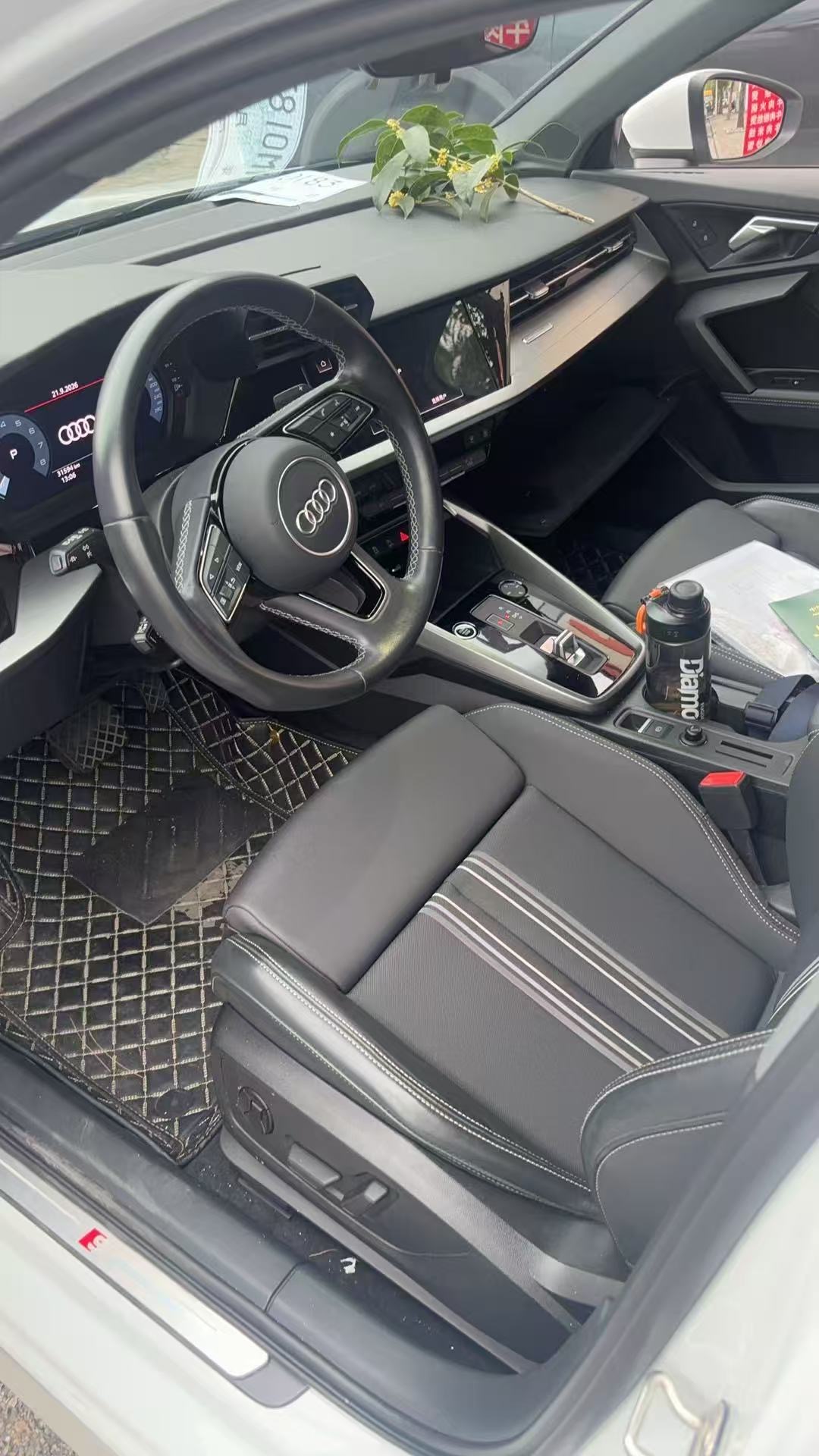 2023 car image #5