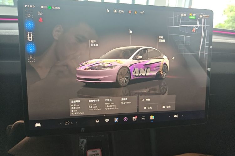 Tesla Model 3 2024 car image #12