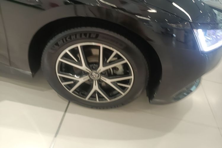 BYD Han 2023 car image #9