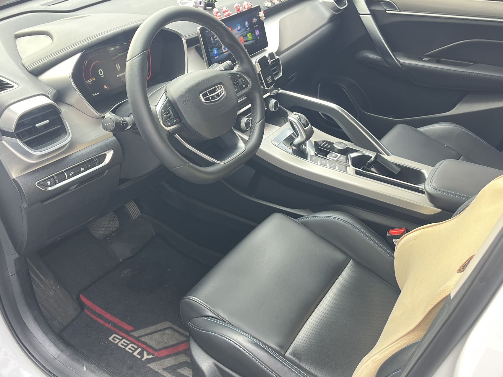 GEELY Coolray New Energy 2019 #4 GEELY Coolray New Energy 2019 car image #4