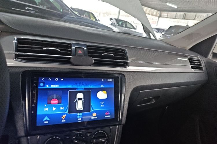 Volkswagen Santana 2018 car image #10