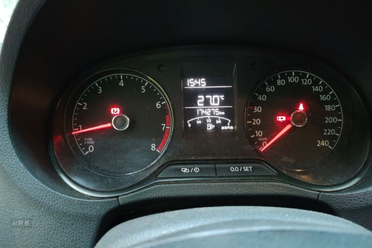 Volkswagen Polo 2017 car image #13