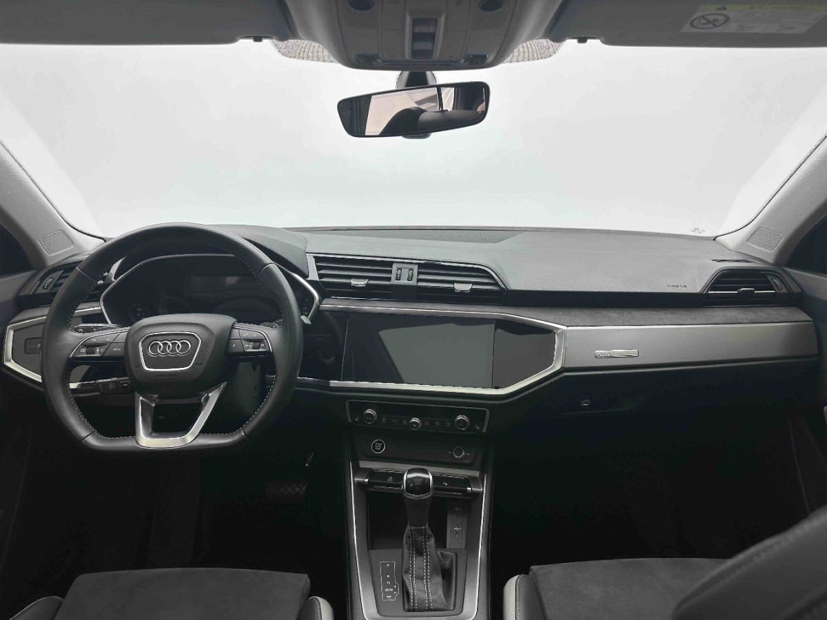 Audi Q3 2022 #10 Audi Q3 2022 car image #10
