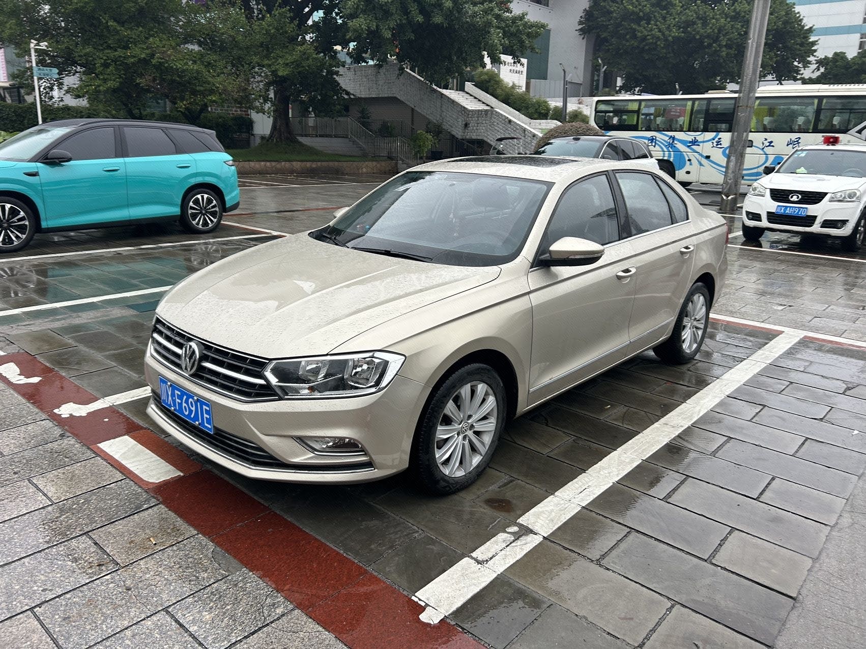 Volkswagen Bora 2018 car image 