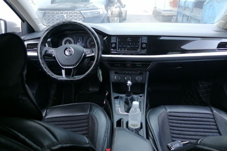 Volkswagen Lavida 2020 car image #11