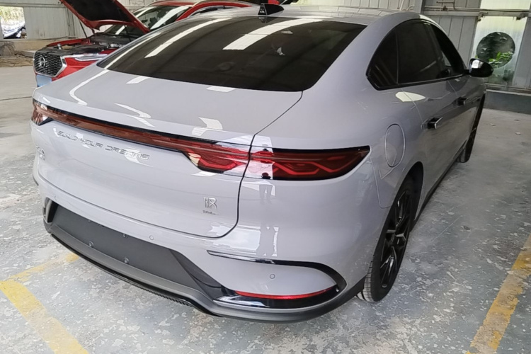 BYD Han 2025 car image #7