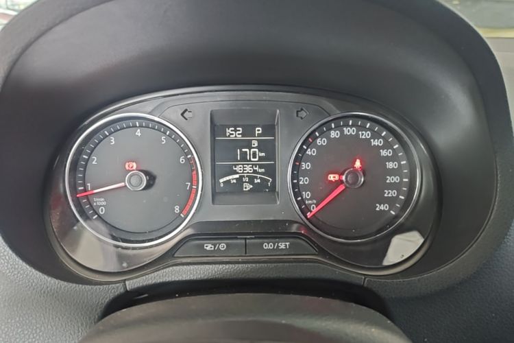 Volkswagen Polo 2017 car image #12