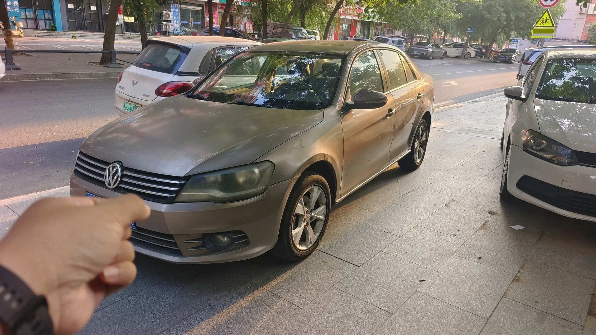 Volkswagen Bora 2015 car image 