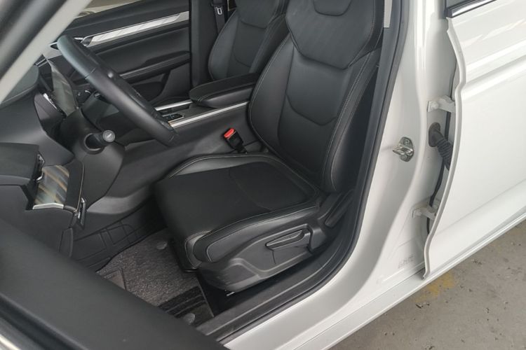 GEELY Emgrand L HiP 2024 car image #15