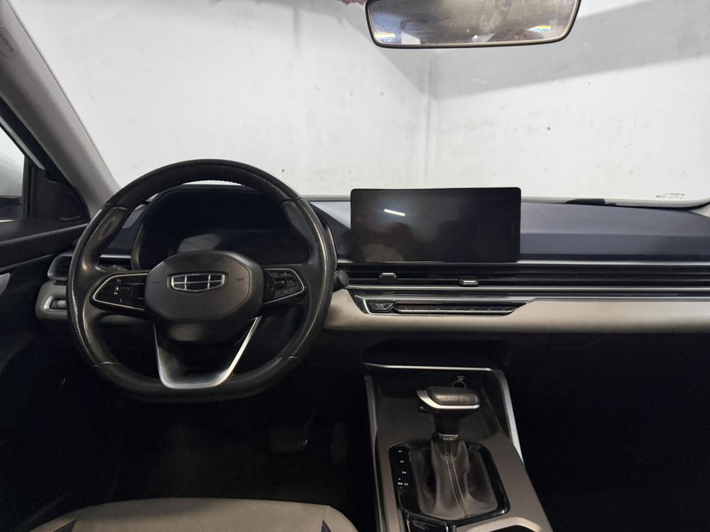 GEELY Emgrand 2022 car image #13