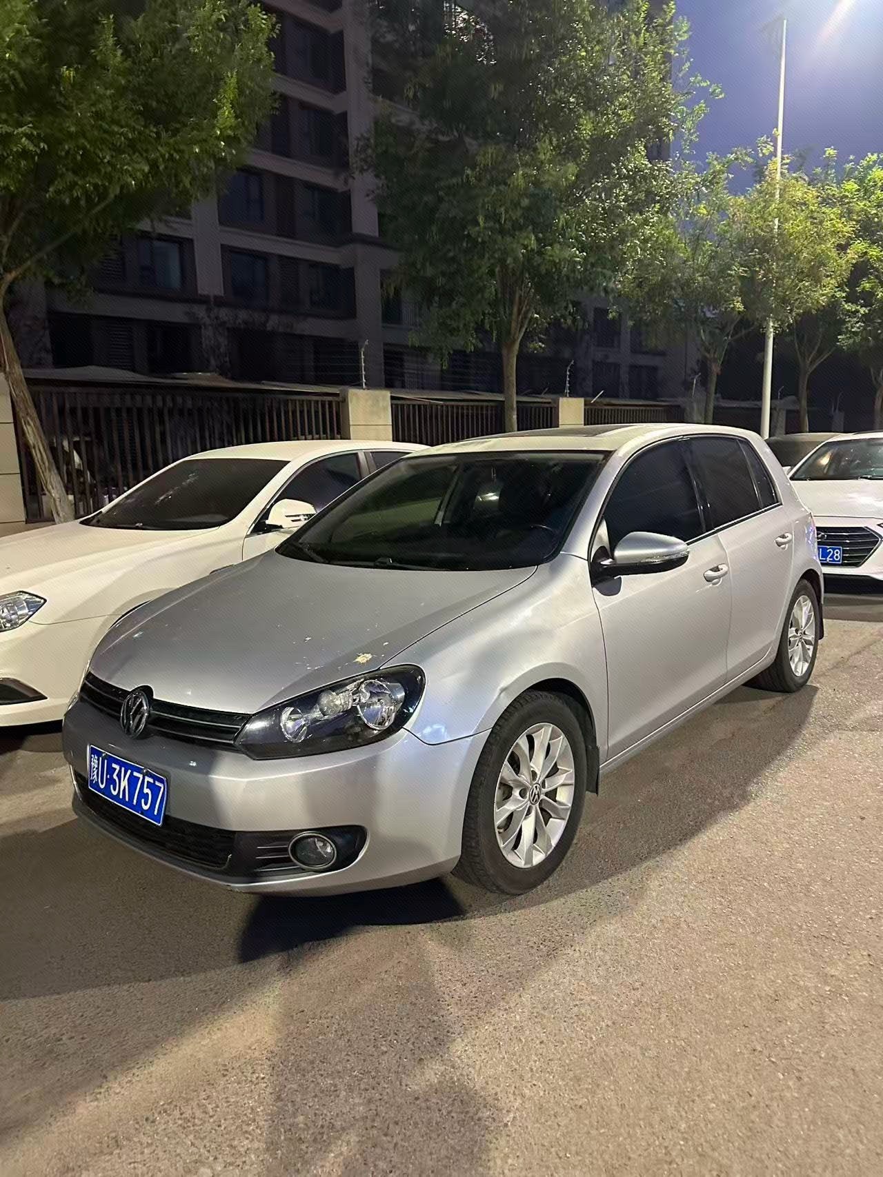 Volkswagen Golf 2012 صورة سيارة 