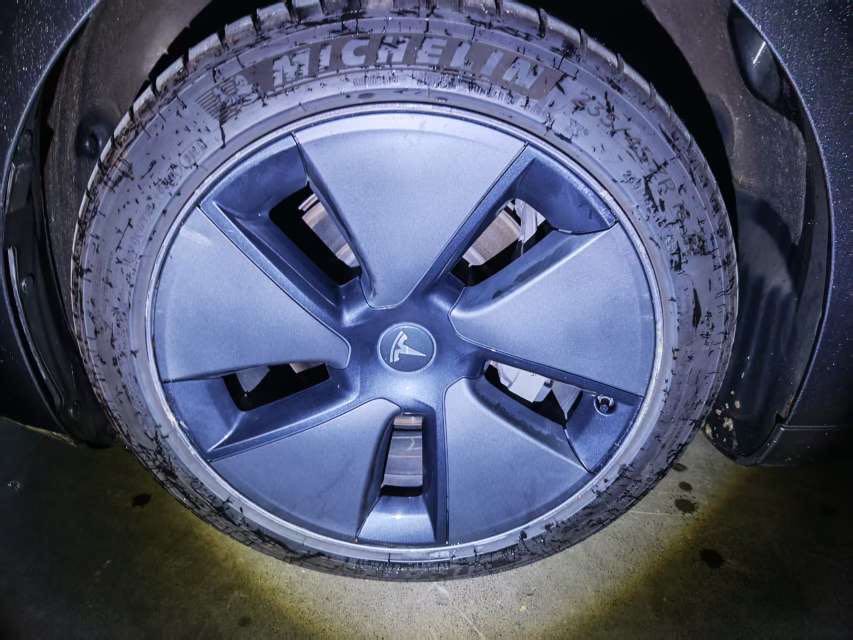 Tesla Model 3 2021 car image #4