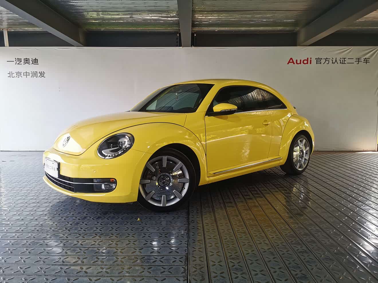 Volkswagen Beetle 2013 Volkswagen Beetle 2013 immagine di auto