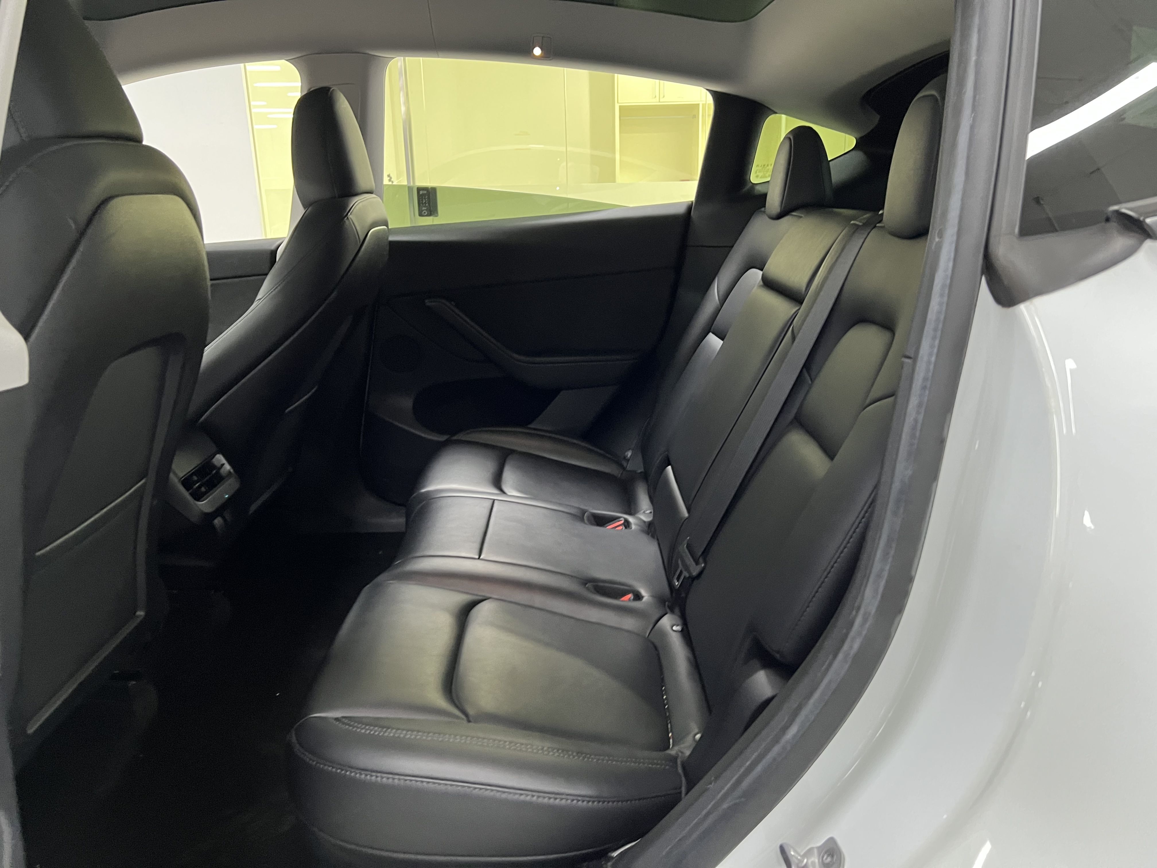 Tesla Model Y 2023 #9 Tesla Model Y 2023 immagine di auto #9
