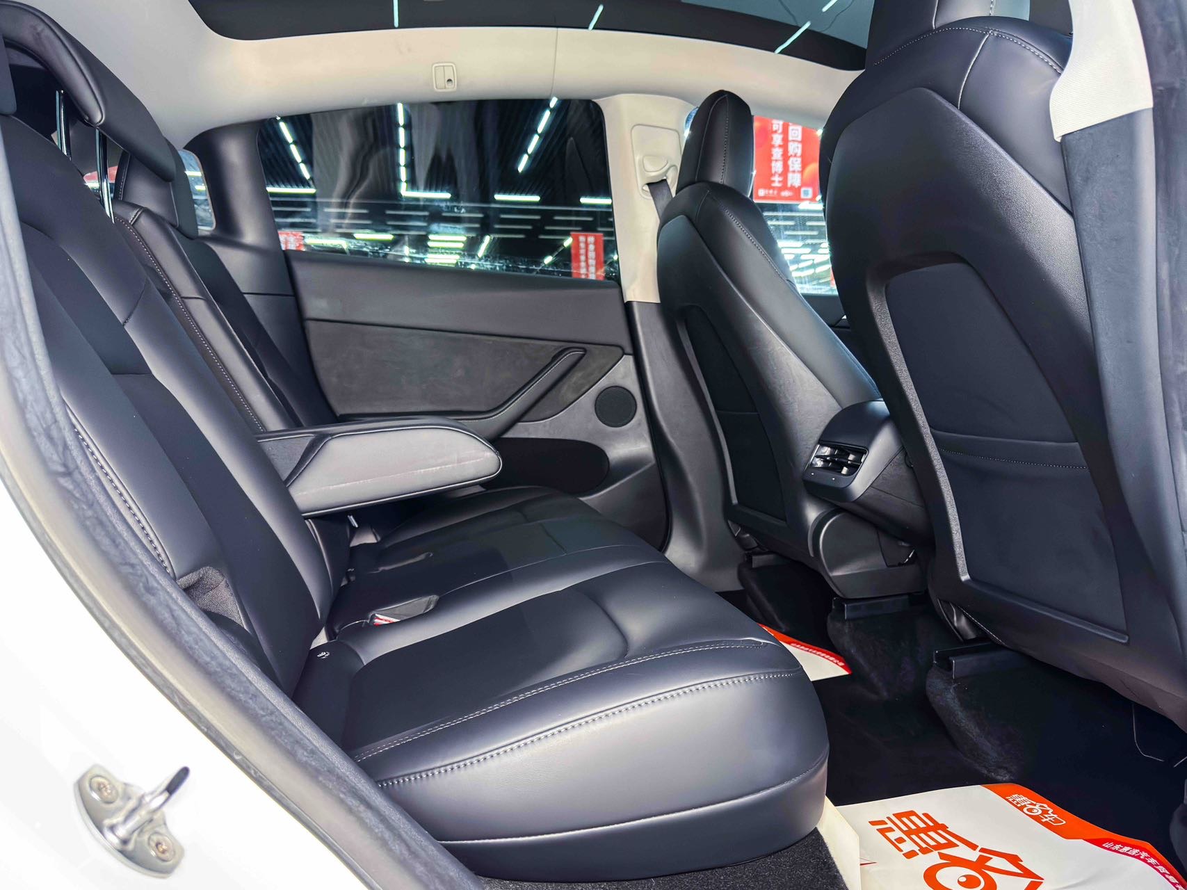 Tesla Model Y 2021 #4 Tesla Model Y 2021 car image #4