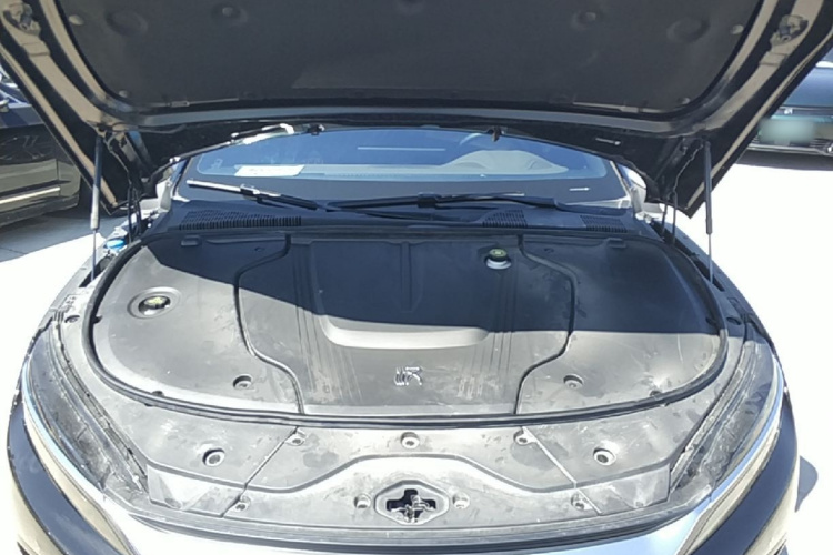 BYD Han 2023 car image #20