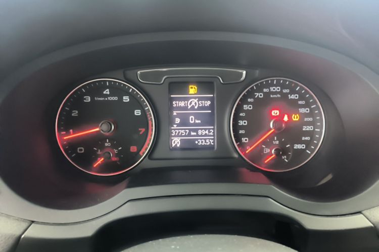 Audi Q3 2017 #12 Audi Q3 2017 car image #12