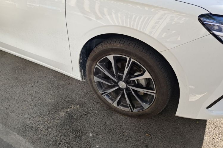 GEELY Emgrand 2024 immagine di auto #9