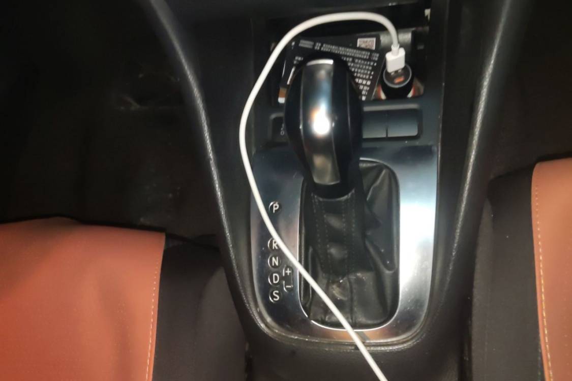 Volkswagen Golf 2014 car image #27