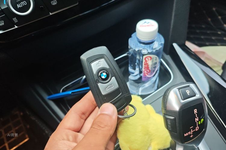 BMW 3 Series 2018 #10 BMW 3 Series 2018 car image #10