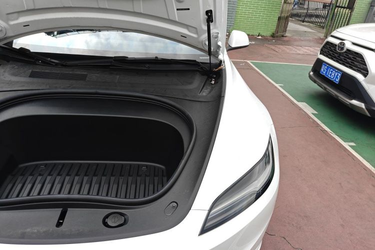 Tesla Model 3 2025 #27 Tesla Model 3 2025 car image #27