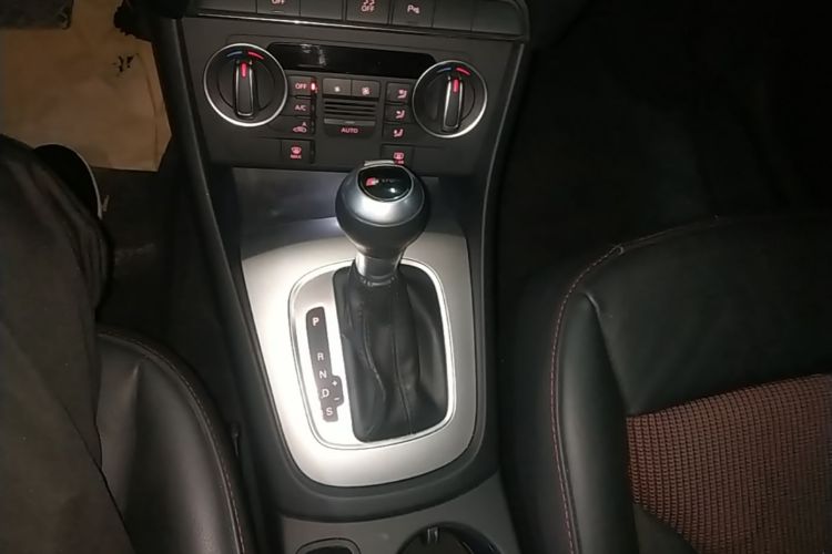 Audi Q3 2018 #14 Audi Q3 2018 car image #14