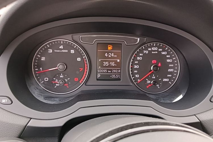 Audi Q3 2019 #12 Audi Q3 2019 car image #12