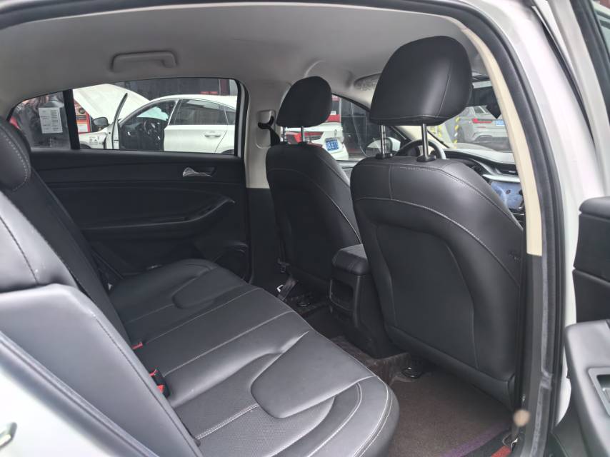 奇瑞 艾瑞泽5 2024 汽车图片 #2