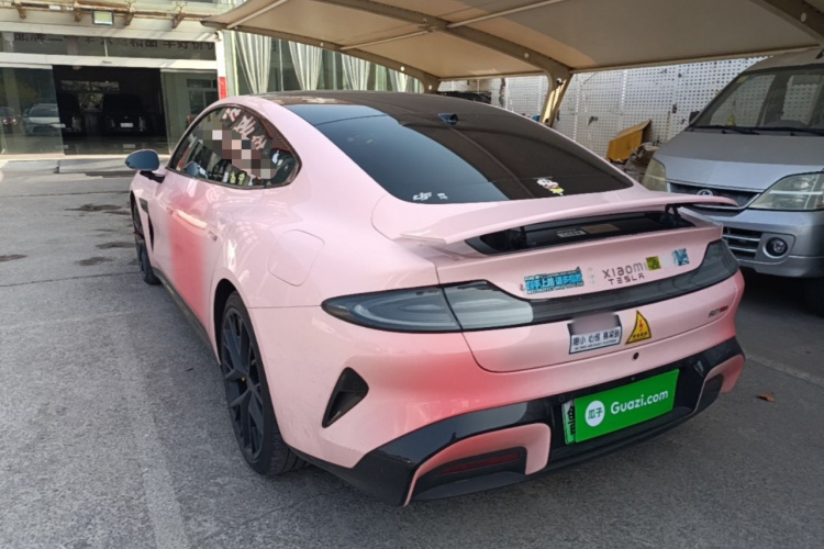 MI SU7 2025 immagine di auto #5