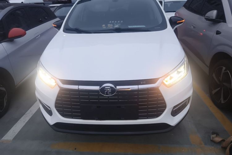 BYD Yuan New Energy 2021 car image #3