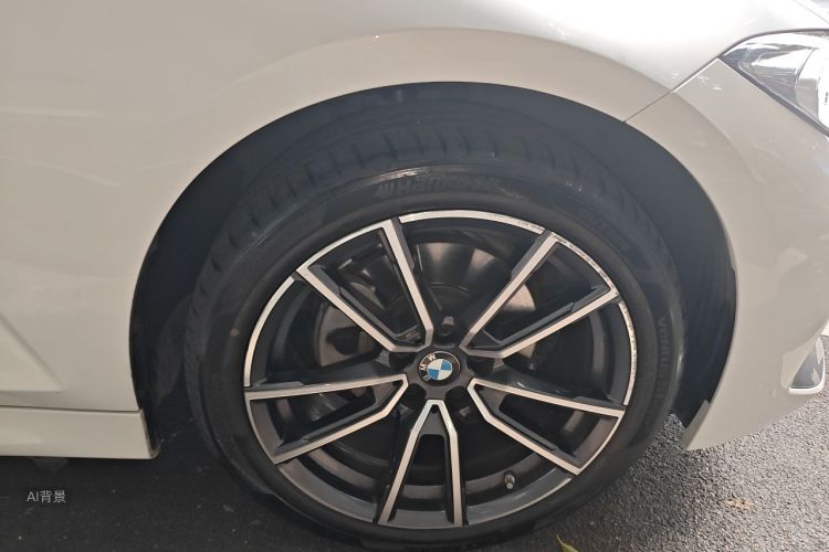 BMW 3 Series 2024 car image #9