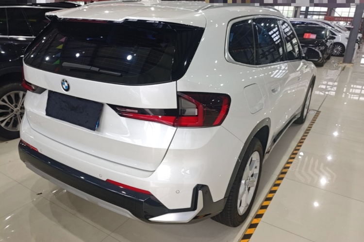 BMW X1 2024 car image #7