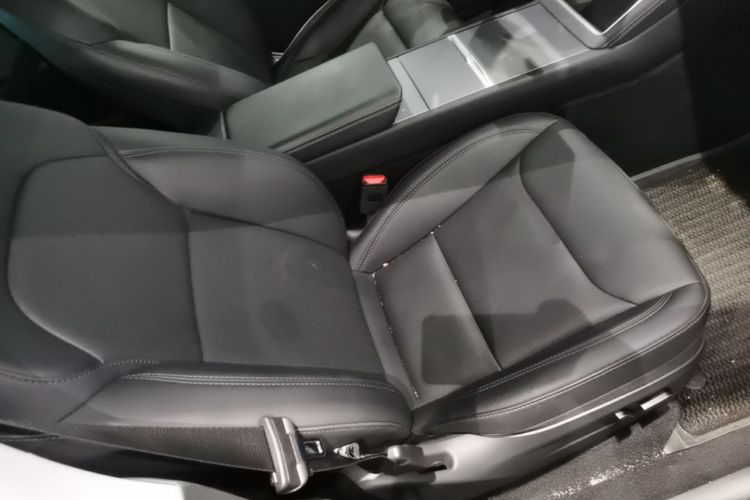 Tesla Model Y 2025 #24 Tesla Model Y 2025 car image #24