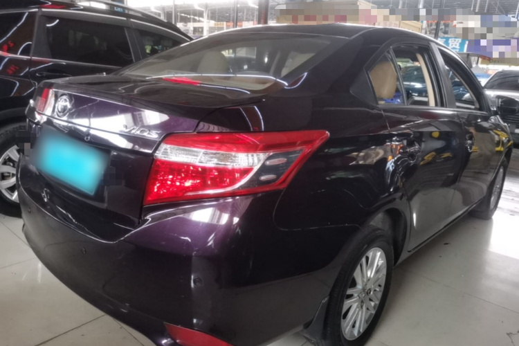 Toyota Vios 2015 #5 Toyota Vios 2015 car image #5